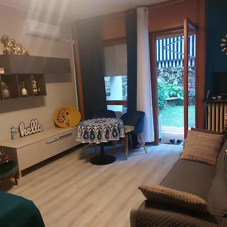 Casa Di Lara Lägenhet Lesa